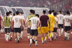 马德兴：国足负印尼后FIFA积分-15.05&排名第99，首次被泰国超越