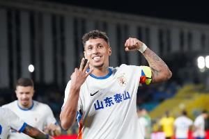媒体人：如果决定归化克雷桑，从现在就得开始做打算