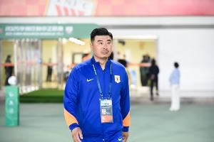 鲁媒：韩鹏此番是两头挑，负责泰山队日常同时也需兼顾B队踢中乙